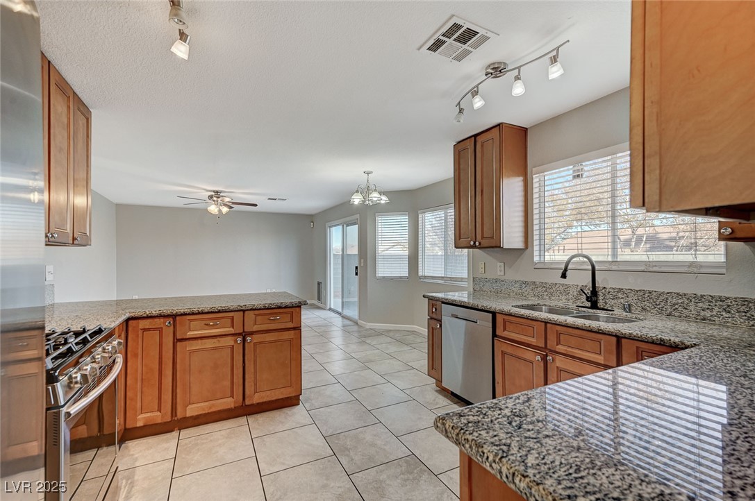 2526 Rocky Countryside Street Property Photo 9