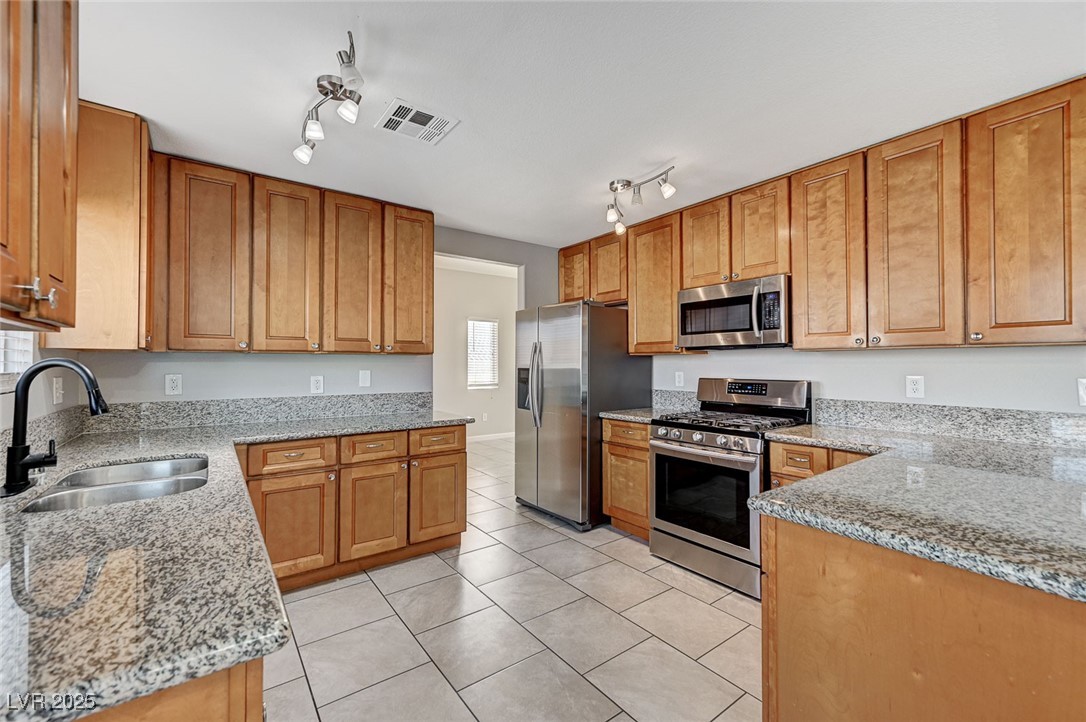 2526 Rocky Countryside Street Property Photo 12