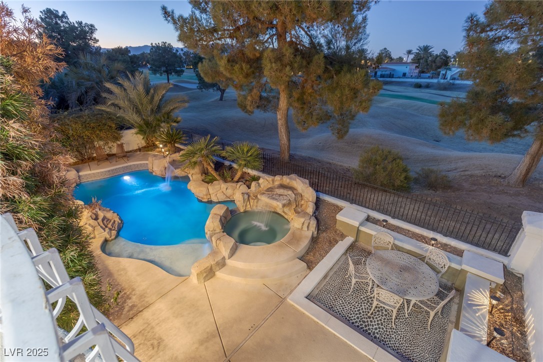 8320 Carmel Ridge Court Property Photo 25