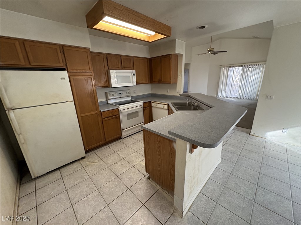 3941 Dennis Street Property Photo 5