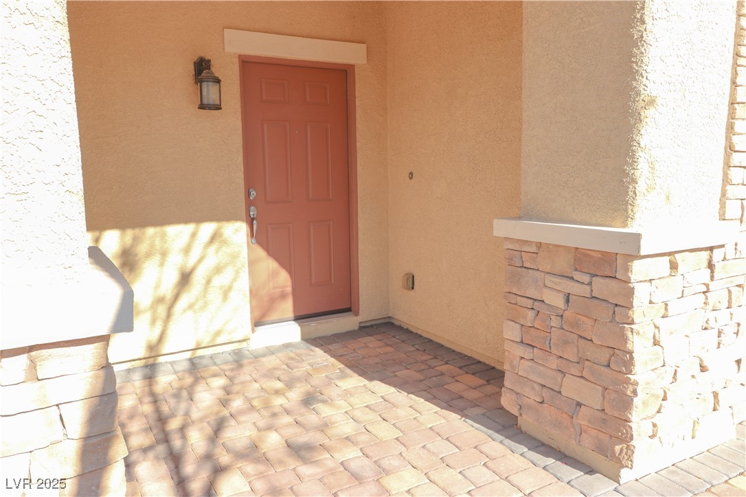 242 Botanic Gardens Drive Property Photo 5