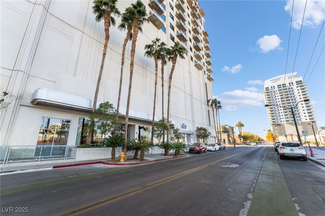 900 Las Vegas Boulevard 904 Property Photo 3