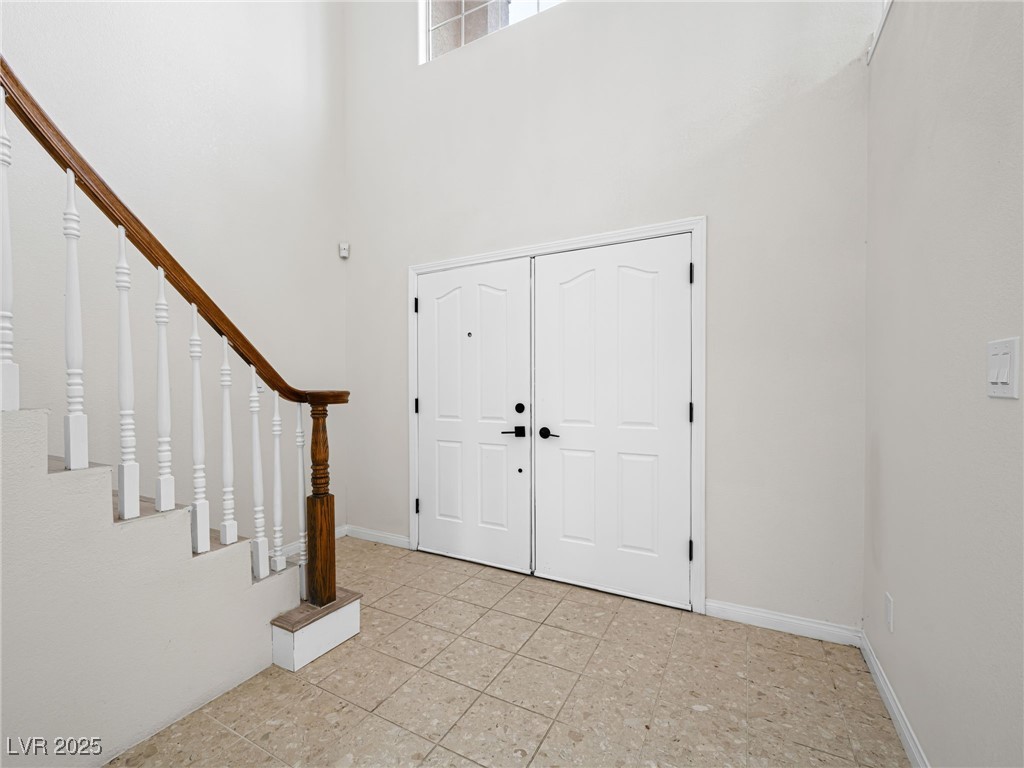 908 Primrose Lane Property Photo 7