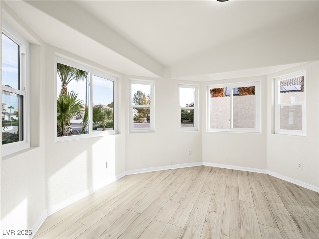 908 Primrose Lane Property Photo 10