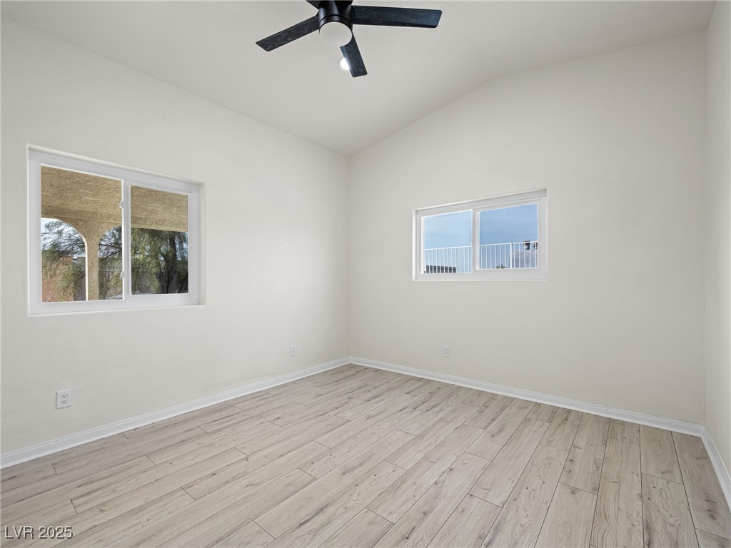 908 Primrose Lane Property Photo 32