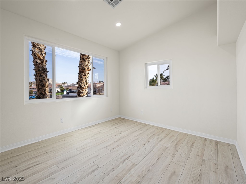 908 Primrose Lane Property Photo 34