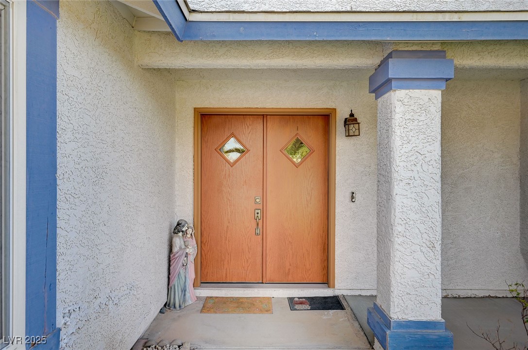 5767 Tabitha Avenue Property Photo 5