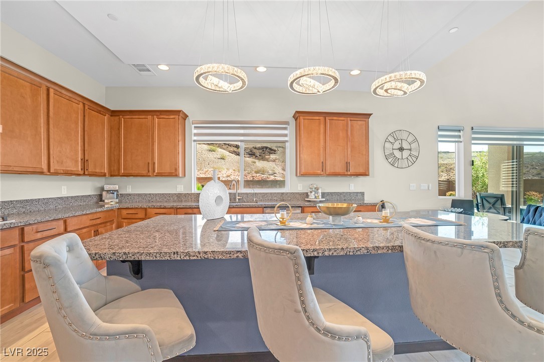 8 Hilltop Crest Street Property Photo 11