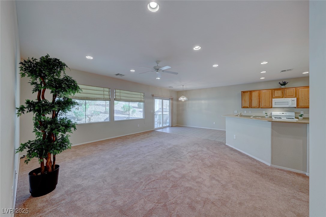 2571 Jada Drive Property Photo 6