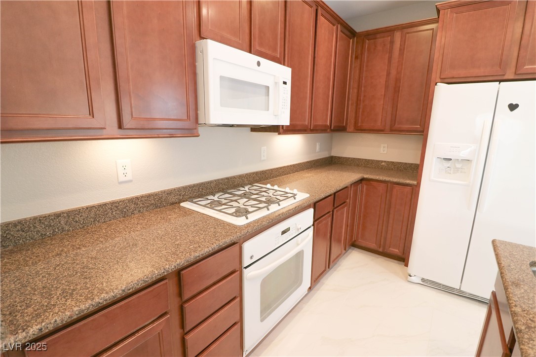 8353 Stillhouse Court Property Photo 7