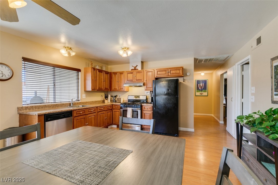 7037 Pleasant View Avenue Property Photo 9