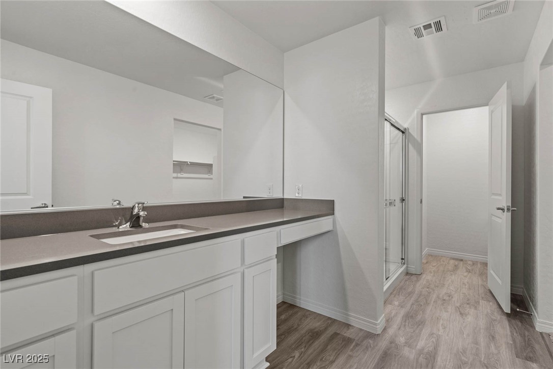 4219 Gold Desert Street Property Photo 8
