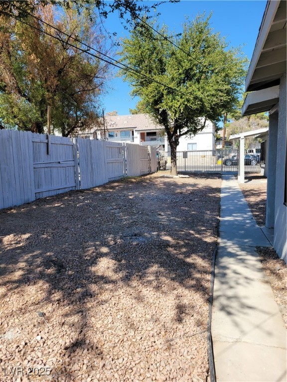 1828 Lewis Avenue Property Photo 3