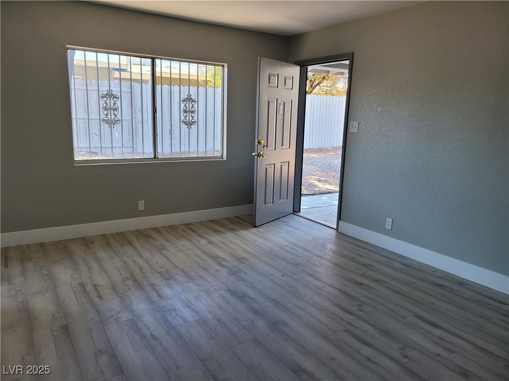 1828 Lewis Avenue Property Photo 6