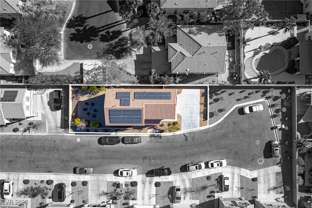 8736 Summoners Court Property Photo 4