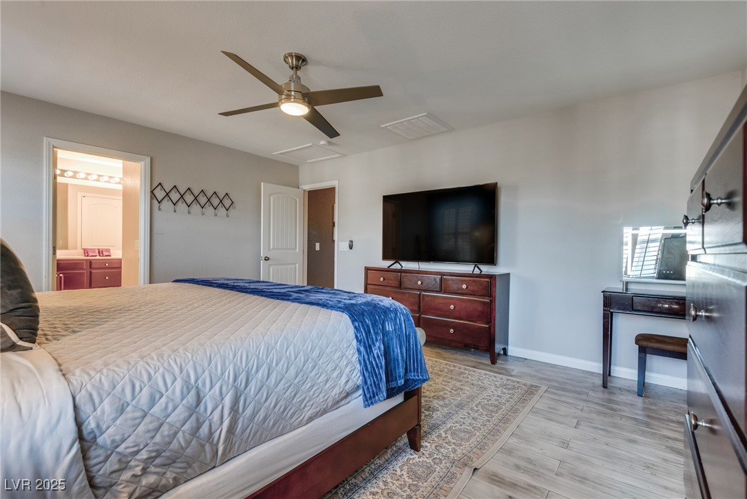 8736 Summoners Court Property Photo 25