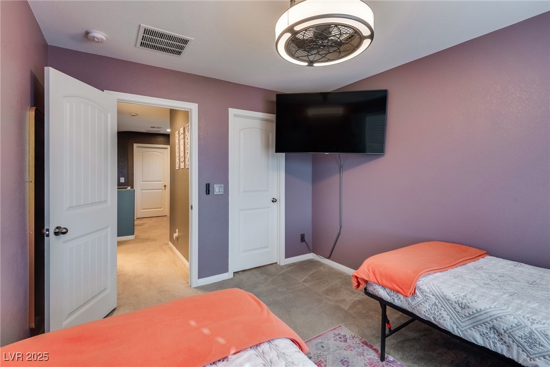 8736 Summoners Court Property Photo 35
