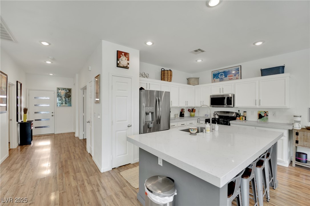 725 Pacific Cascades Drive Property Photo 13