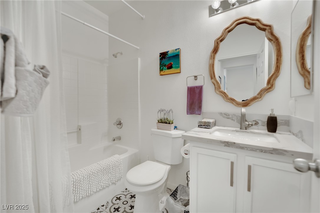 725 Pacific Cascades Drive Property Photo 23