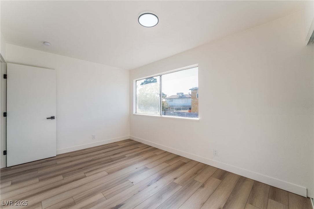 705 North Torrey Pines Drive Property Photo 39