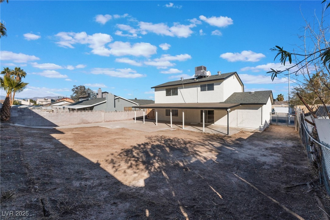705 North Torrey Pines Drive Property Photo 42