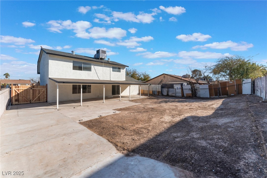 705 North Torrey Pines Drive Property Photo 43
