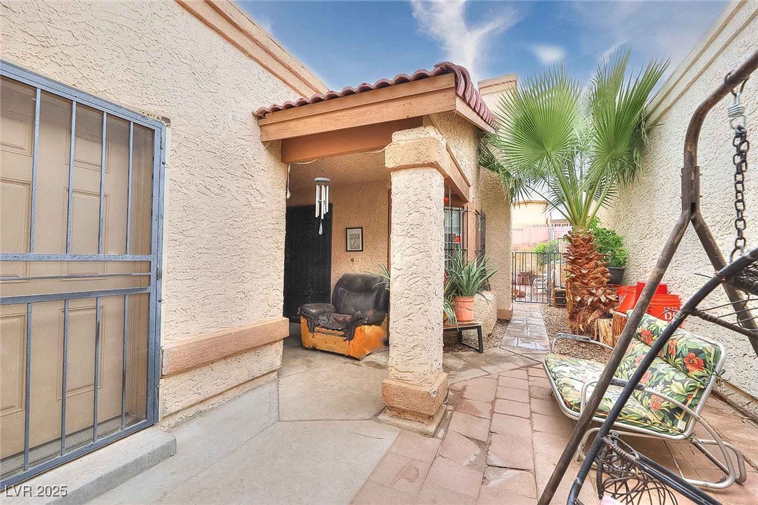 2256 Sabroso Street Property Photo 2