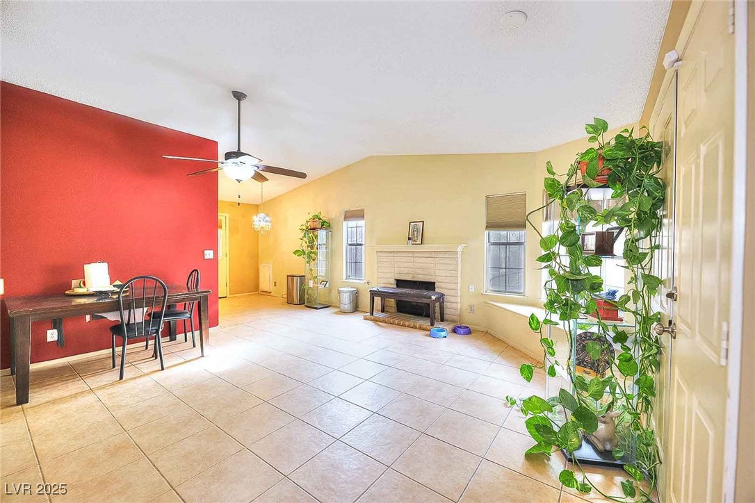 2256 Sabroso Street Property Photo 4