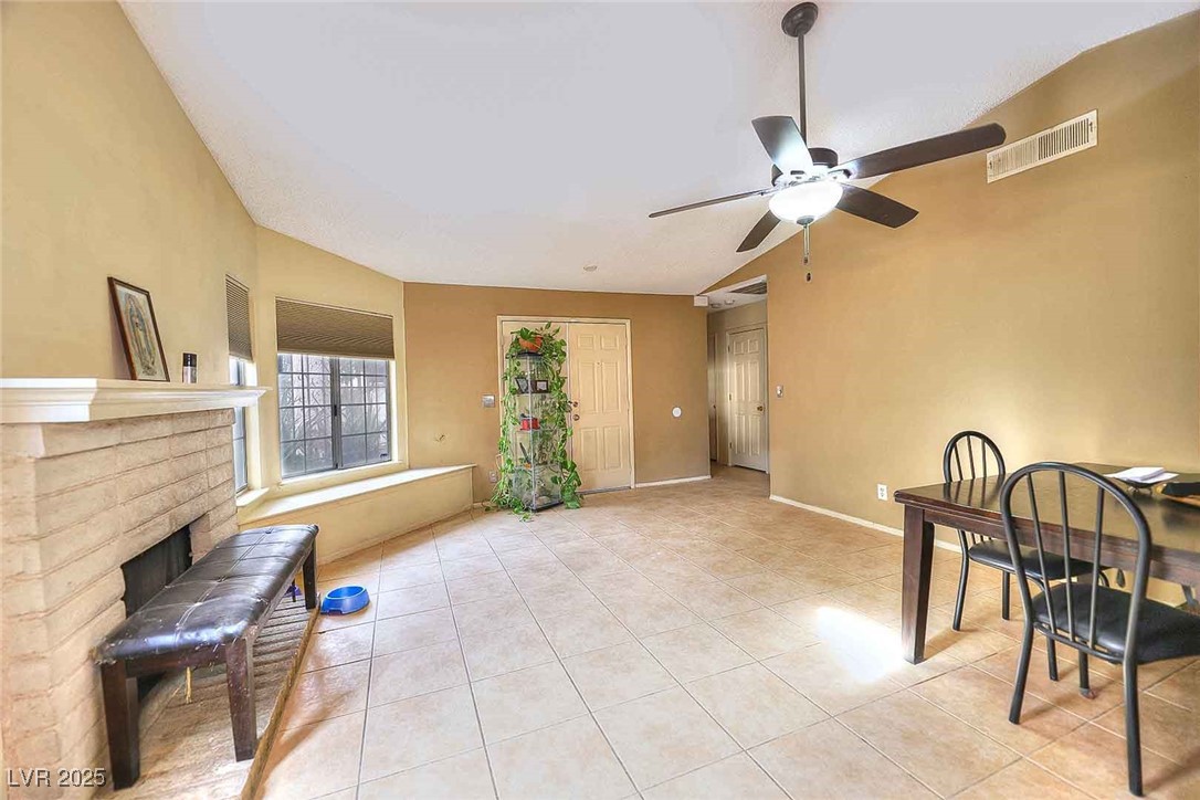 2256 Sabroso Street Property Photo 5