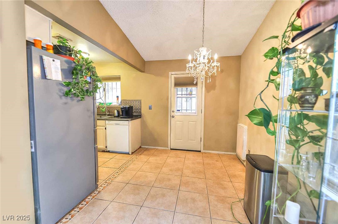 2256 Sabroso Street Property Photo 6