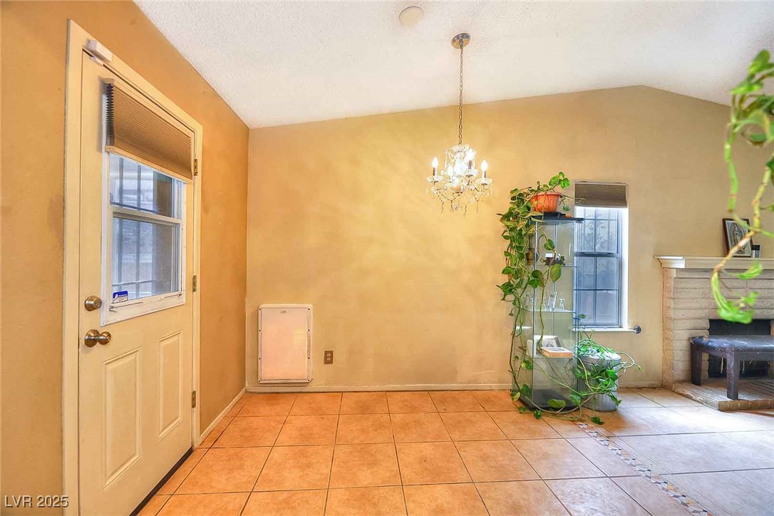 2256 Sabroso Street Property Photo 8
