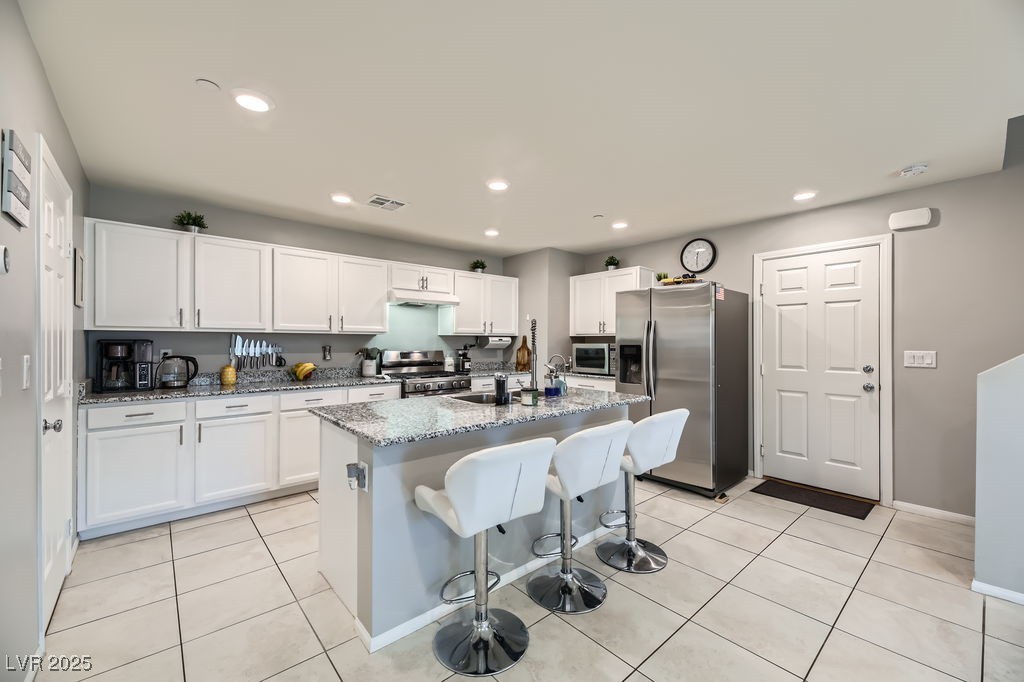 3177 Bivona Walk Property Photo 8