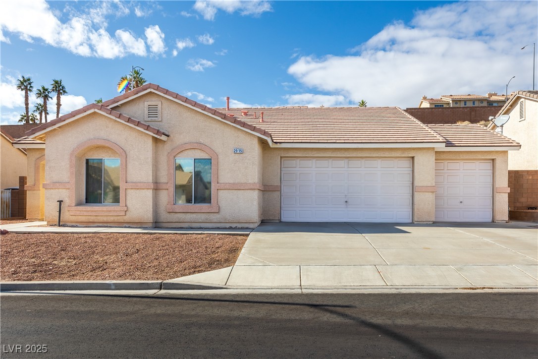 2915 Rippling Springs Street Property Photo 2