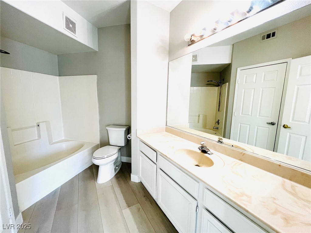 7103 South Durango Drive 309 Property Photo 5