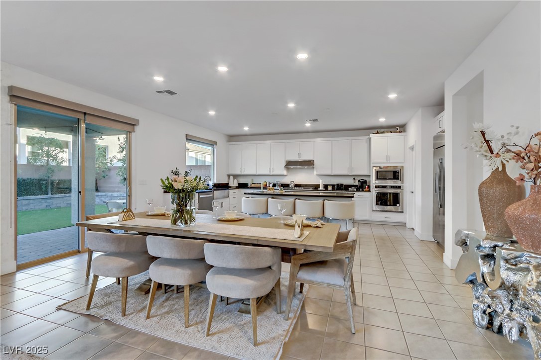 10116 Rebel Coast Street Property Photo 7