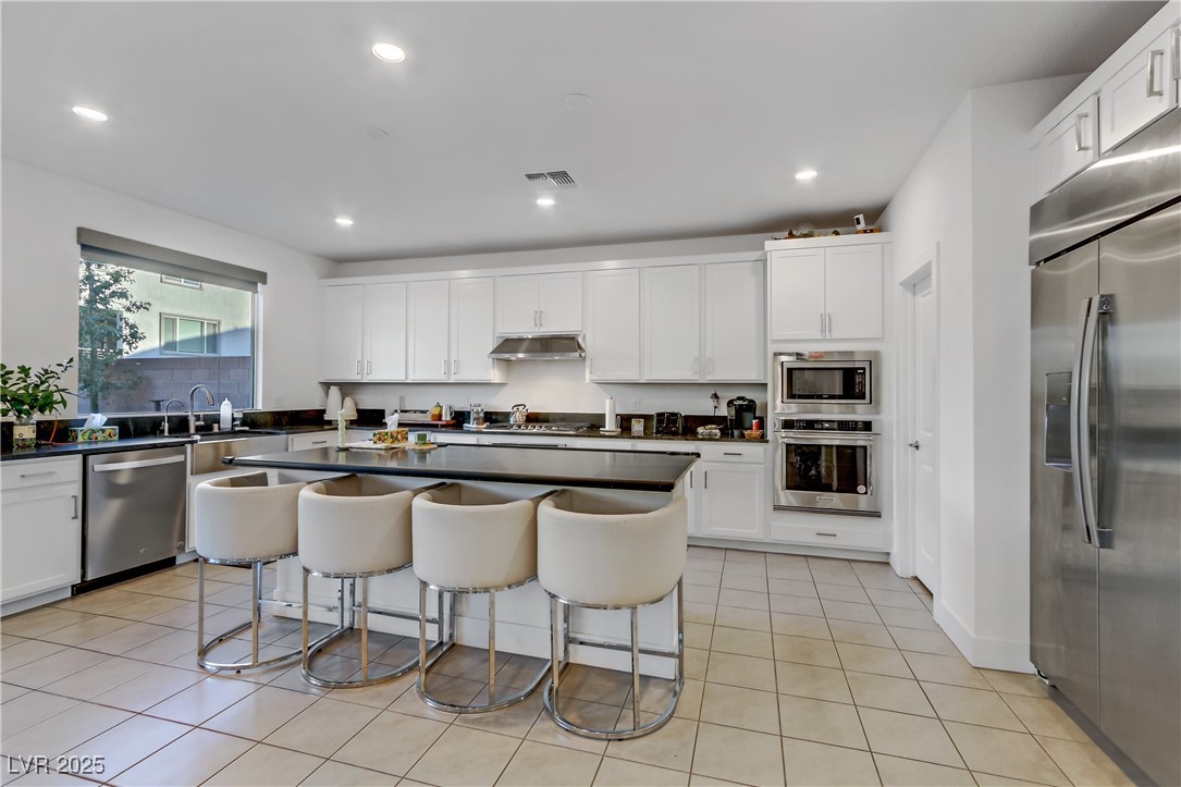 10116 Rebel Coast Street Property Photo 8