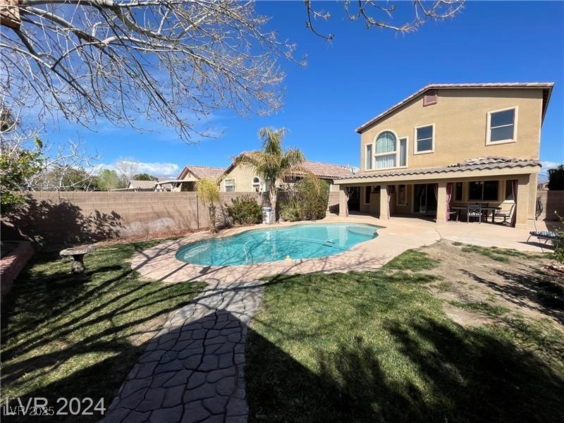 7633 Winterthur Court Property Photo 3