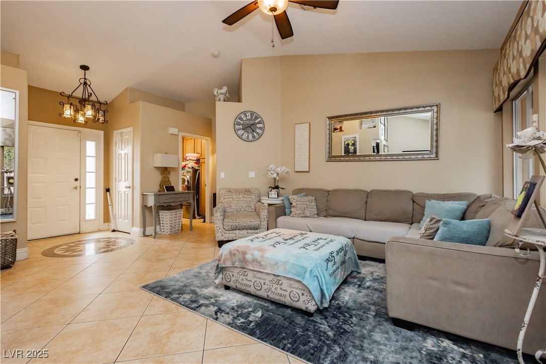 4401 Inez Drive Property Photo 5