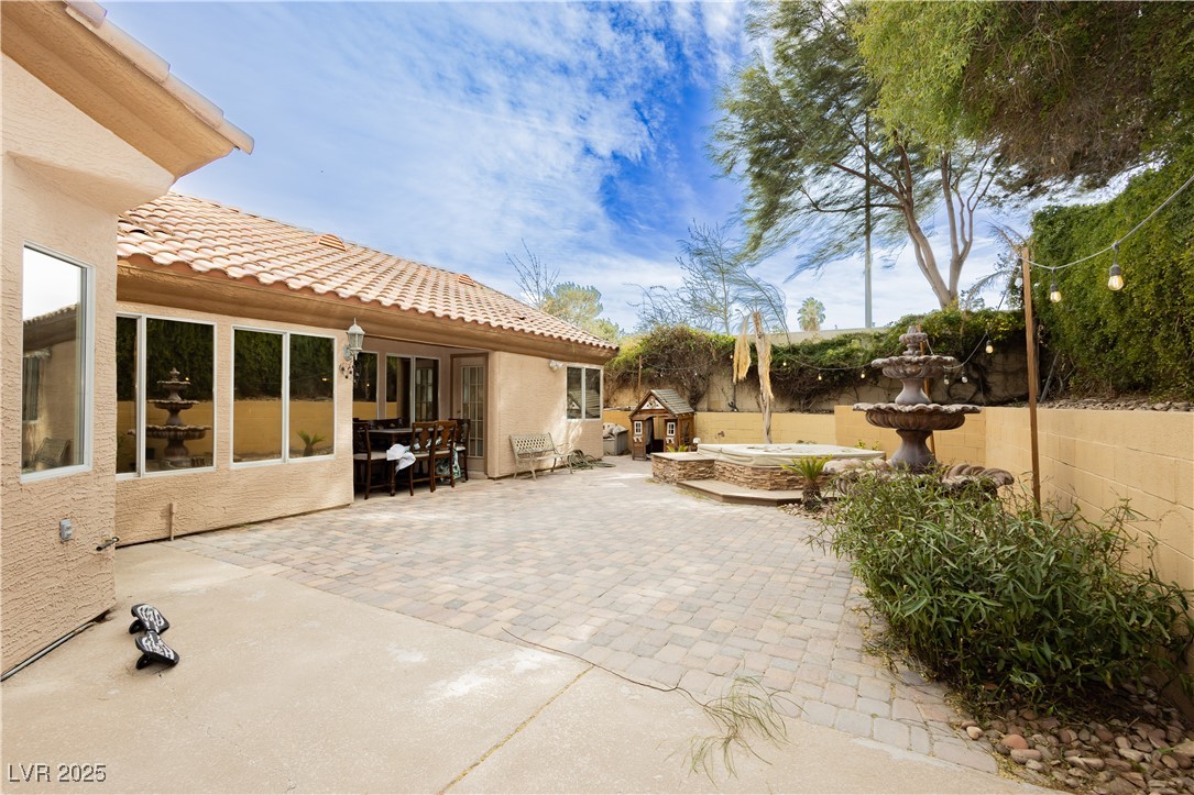 4401 Inez Drive Property Photo 25