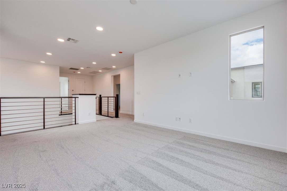 1225 Crimson Sunbird Street Property Photo 10