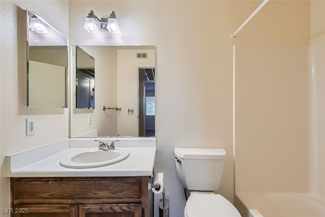 1361 East University Avenue 209 Property Photo 5