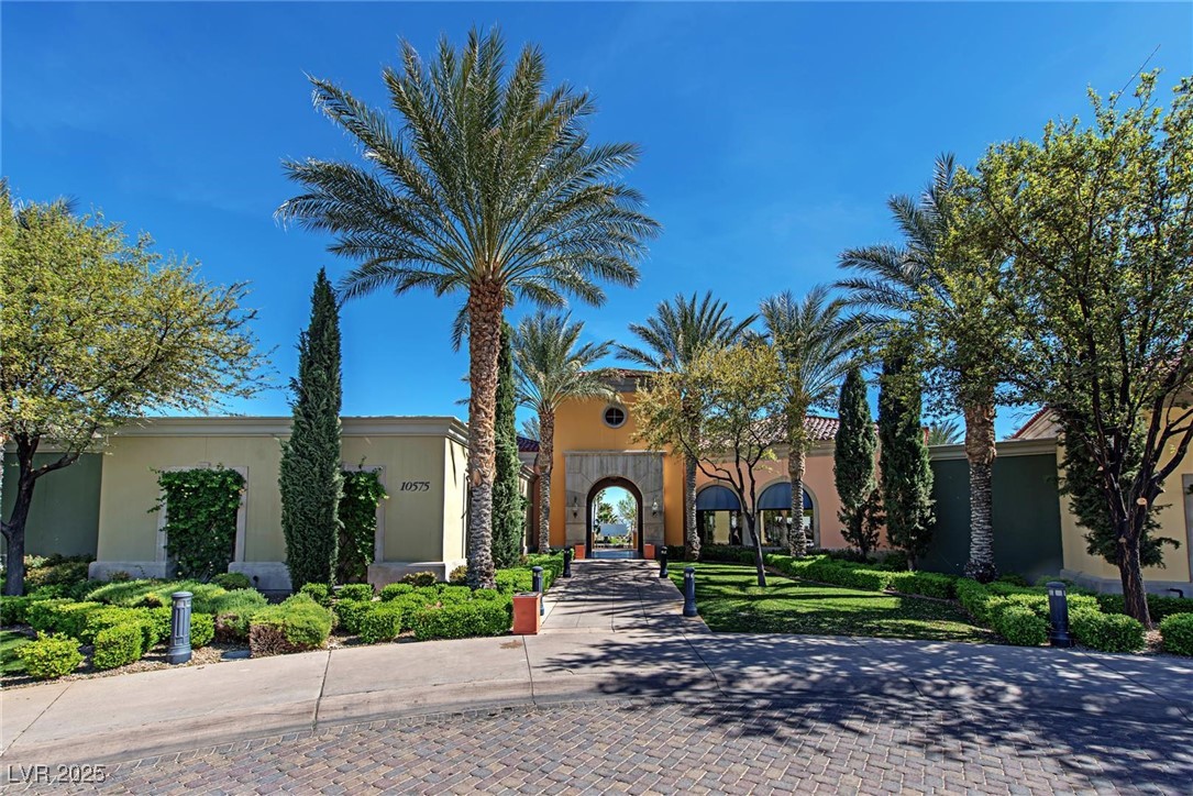 10228 Questa Sera Court Property Photo 38