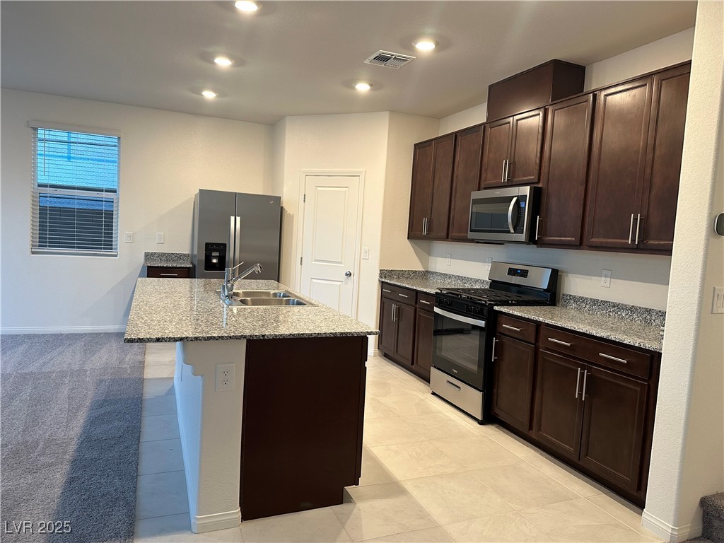 6948 Wildhorse Creek Street Property Photo 4
