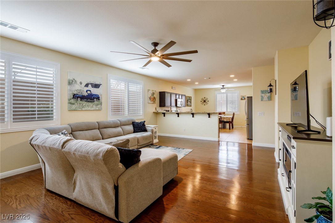7611 Redcloud Peak Street Property Photo 10