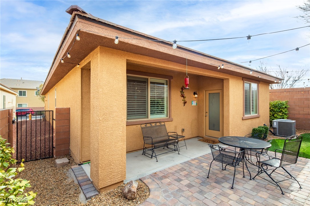 7611 Redcloud Peak Street Property Photo 25