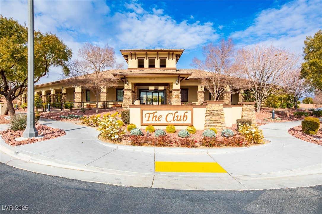 7611 Redcloud Peak Street Property Photo 35