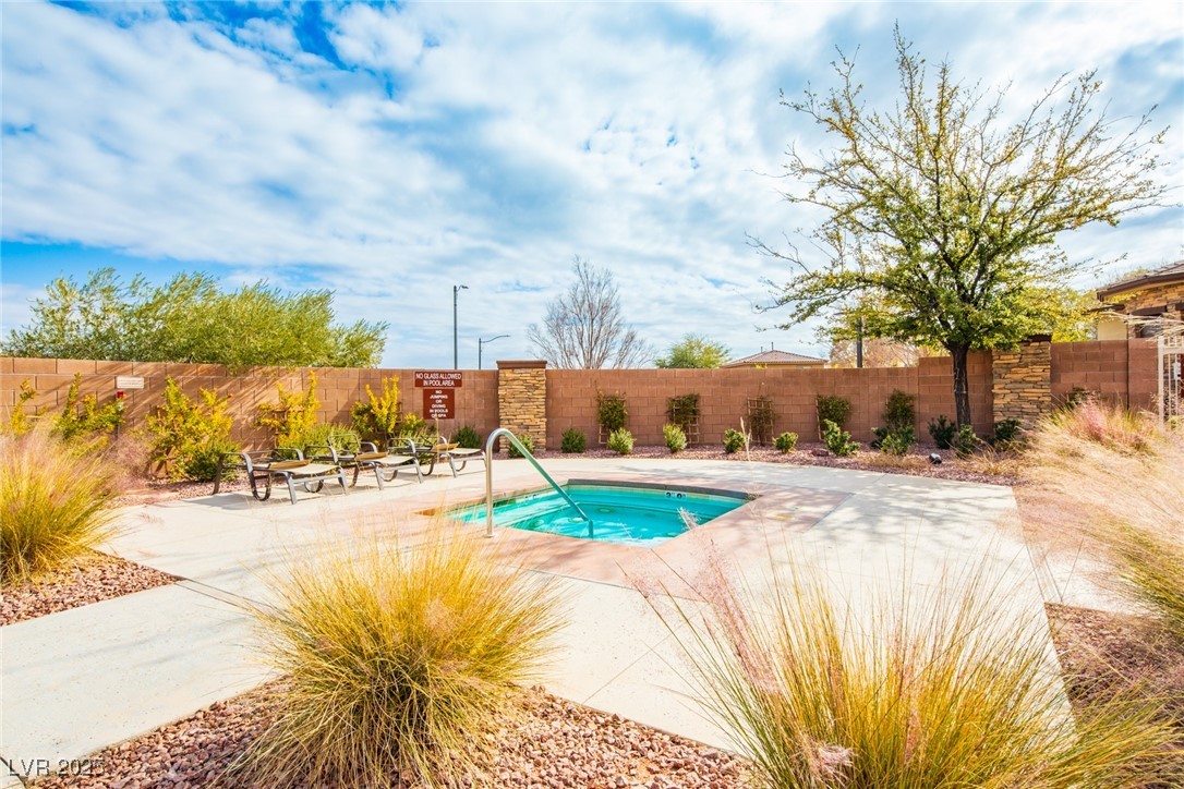 7611 Redcloud Peak Street Property Photo 37