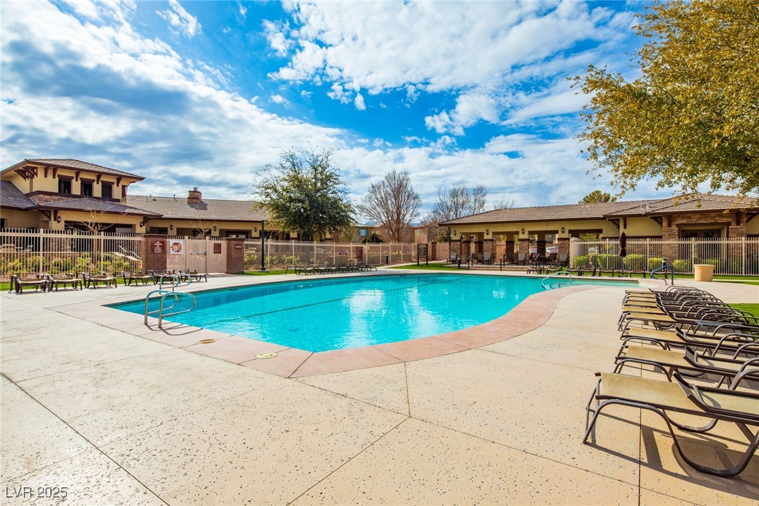 7611 Redcloud Peak Street Property Photo 39