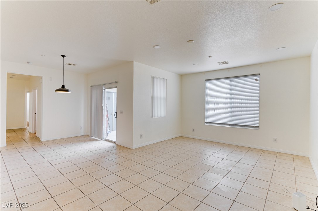 4437 Dover Straight Street 107 Property Photo 4