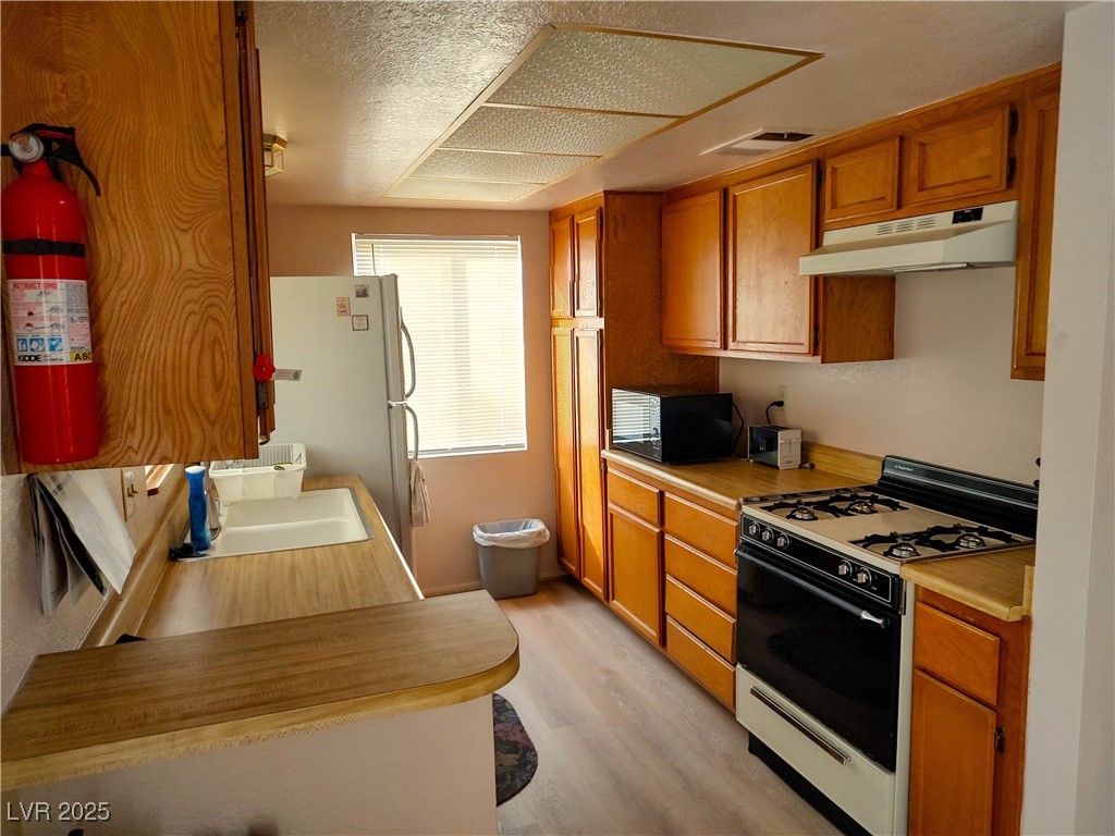 2119 Pebble Creek Lane Property Photo 8